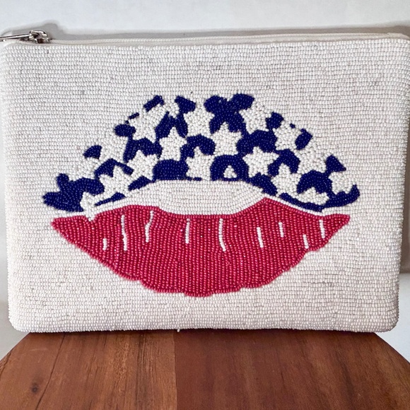 Patriotic Lip Beaded Clutch Handbag /Crossbody Bag Purse Chain Shoulder Strap - Picture 2 of 6